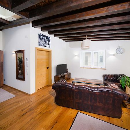 Apartment Black Der Sportschule Badura ไลป์ซิก ภายนอก รูปภาพ